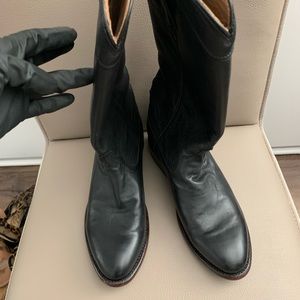 Boots NWOT all leather